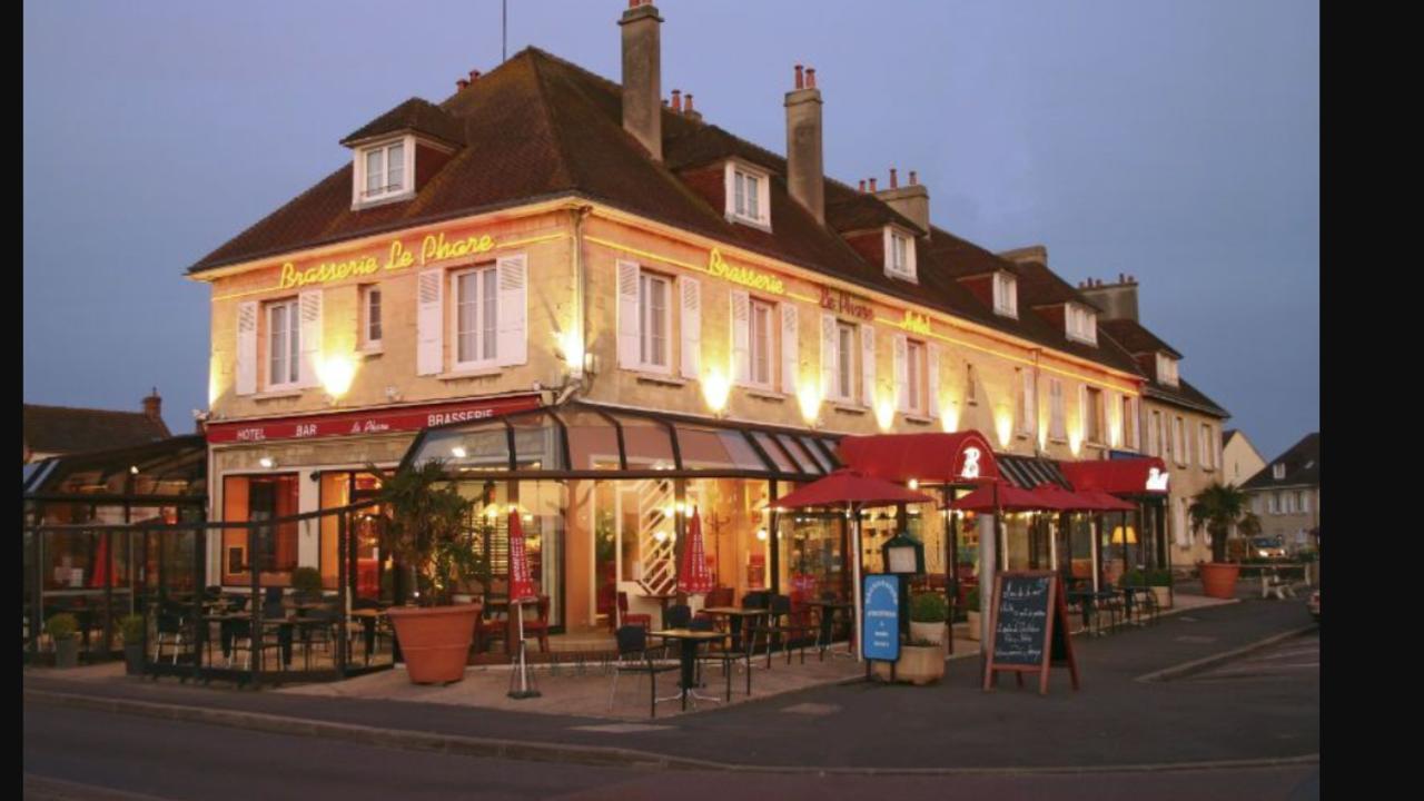 Hotel Le Phare Ouistreham Exterior photo